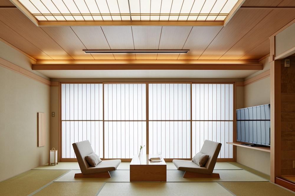 Fujikawaguchiko Onsen Konanso Hotel Exterior foto A shōji window